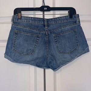 Gap sexy boyfriend short shorts.